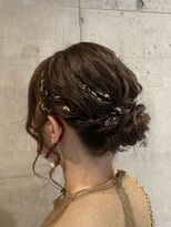 エイミー 伏見店(aemii)&nbsp;金箔を使ったシニヨンスタイル