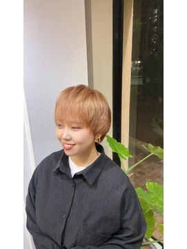 ヘアースパ ノッシュ 博多千代店(Hair Spa Nosh) オレンジベージュダブルカラーケアブリーチマッシュショート