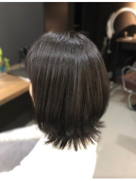 くじら美容室 ミディアムレイヤー