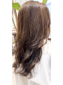 ベルナ(BeLuna) リラクシーロングウェーブスタイル