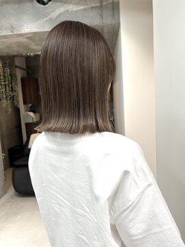 ソルドット バイ オハナ(sol.by ohana) 30代40代５０代女性白髪ぼかしハイライトスタイル　ボブ