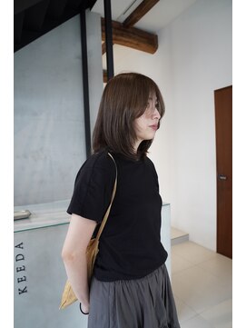 キーダ(KEEDA) ミディアムレイヤー/透明感ナチュラルブラウン