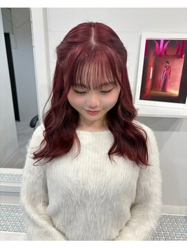 ヴィア(Via) 10代20代30代/ピンクレッドカラー／ピンクカラー／ブリーチ