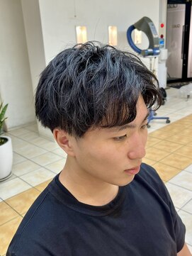 クオリス 上板橋店(QUALIS) 20代◎センターパート×ラフパーマで韓国風モテヘア