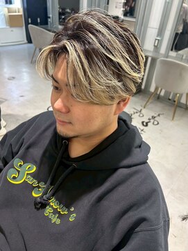 メンズサロン キング 梅田店(Men’s salon K!ng) フェザーショートアップバングセンターパートメンズハイライト