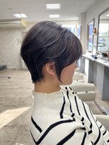 ヴィオラカラー(VIOLLA COLOR) ショートカット/ くびれショート/ ハンサムショート