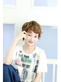 頭の形が綺麗に見える！トップふんわり小顔ショートヘアスタイル