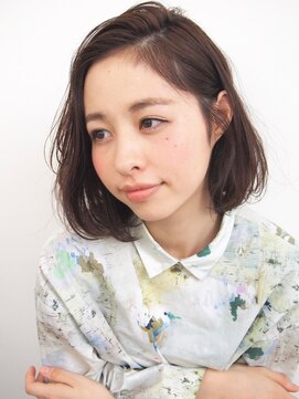 コス(kos) 大人可愛いボブ＊ニュアンスパーマ＊サイドパートスタイル