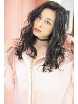 アマンドール(Aman D'or) 外国人風3Dハイライト×かき上げウェーブ