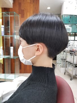 クオリス 赤塚店(QUALIS) 20代30代大人ショートボブxマッシュカット丸みショート