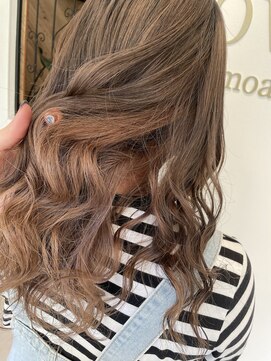 ラビス 浦和(Lovis) デザインカラー/レイヤーカット/ウェットヘア/夏のヘアアレンジ