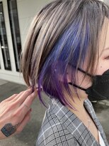 ホワイトストーン WHITE STONE&nbsp;熊本デザインカラー　ショートカット　インナーカラー　20代ヘア