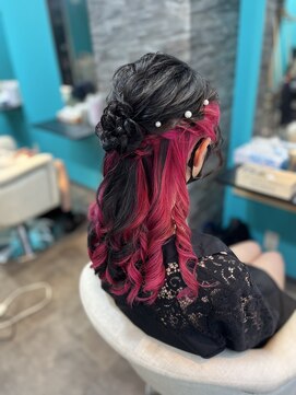 リエラ 新宿(RIERA) お花ハーフアップ