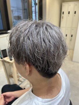 アイトーキョー 横浜(AI TOKYO) 波巻き/ハイライト/マッシュパーマ/ウルフ[横浜駅]