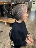 ウィークエンド(WEEKEND)&nbsp;グレーデザインカラーぼかし