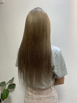 フツーロ 栄(FUTURO) プルエクステ