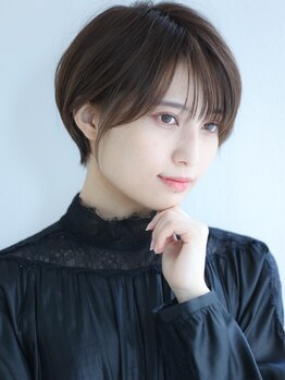 シリウスエイト(SIRIUS 8)の写真/【ショート・ボブ・ショートボブが得意】顔回りカットで小顔に魅せる＊どこから見ても美しいフォルムに。