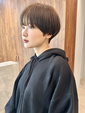 ビュートリアム 南青山(BEAUTRIUM) 大人マッシュ/ショートヘア/分け目なし/30代40代50代/表参道青山
