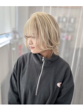 ナナ(NANA) ホワイト/ブロンド/ブラウンブラック/ローライト/デザインカラー