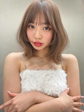 ソヨン 大阪堀江店(SOYON) 外ハネレイヤーのくびれボブ