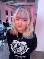 ダズリングディア(Dazzling Deer)&nbsp;抜きっぱなしブロンド/デザインカラー/夏/ウェーブ巻き