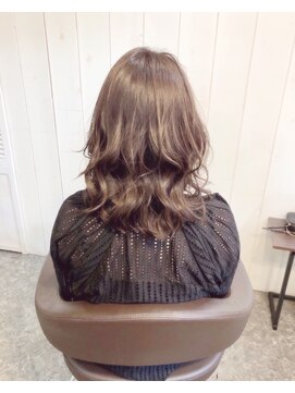 リリーヘアーリベート 浅草橋東口店(LiLiy hair LIBERT'E) 20代30代40代髪質改善トリートメントストレート浅草橋秋葉原両国