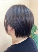 ショートボブ