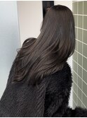 レイヤーカットオリーブグレー　ワンホン　韓国　くびれ透明感