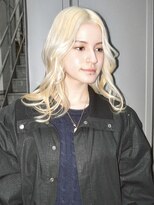 ココ 原宿(KOKO)&nbsp;顔周りレイヤーカットイメチェンアンブレラカラーミルクティー