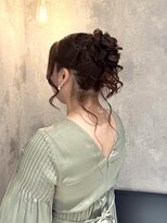 コルツー(CoL2)&nbsp;お呼ばれにぴったり高めシニヨン♪