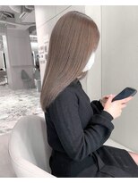 ジェム(GEM) セミロングくすみベージュ◎