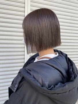 ソウバイジョージ(Sow by George) sow Takumi 切りっぱなしボブとはこのこと