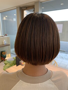 シミズヘアー(SHIMIZUHAIR) ミニボブ