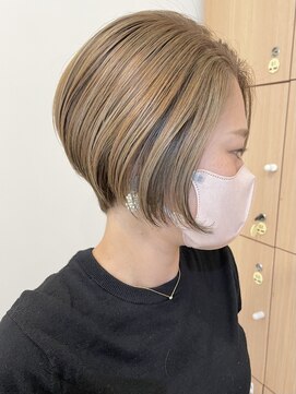 モリオ フロム ロンドン 成増店 【morio成増店/米村進】前下がりショートボブ