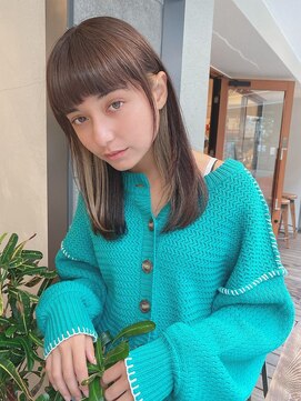 ルービック 豊中(Rubik's) イヤリングカラー/大人ベージュ×レイヤーカット