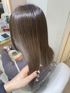 ネオリーブ チロル 横浜西口店(Neolive CiroL.) 美髪縮毛矯正 酸性ストレート 髪質改善 横浜