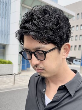 オーガニック アトリエ 大宮(organic+atelier) メンズ波巻きツイストスパイラルパーマ無造作暗髪マッシュ