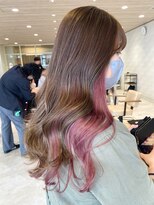 パーク(PAAQ)&nbsp;【Yuki】インナーカラー/ロングレイヤー/ピンクカラー