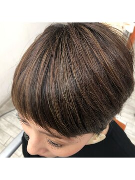 セダクション 道後樋又店(Seduction) 松山市/20代/30代/40代/ハイライトショート