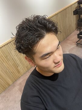 クオル 立川(QOL) 大人男子の夏ヘア 無造作オールバック