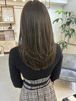 ジエクト ヴィシア(The Ect VIXIA)&nbsp;レイヤーカット　オリーブベージュ　ロングレイヤー　グレージュ