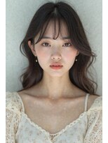 コノア スパーク(Conoah spark)&nbsp;美髪ウェーブ × ワイドバングでつくる儚げフェミニン