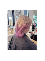 ヘアストーリー レオ(Hair Story RE:O)&nbsp;ホワイトブロンド裾カラー