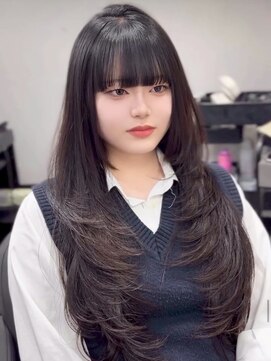 ジィルム(XELM) 韓国レイヤーカット/ブリーチ/レイヤーカット/ハッシュカット/