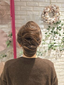 グリッター(Glitter) 【ゆるっとこなれ感】エレガントアップ