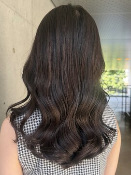 アメリ バイ アピッシュ(Amelie by apish) コテ巻き風パーマ韓国風パーマミディアムパーマ前髪パーマ