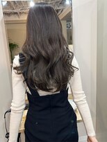 アトレ 梅田店(attrait)&nbsp;グレージュロングの上質な透明感×ツヤ髪スタイル