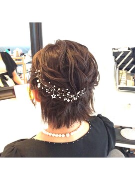 フェリーチェ(Felice) 結婚式　二次会　ショートアレンジ　ハーフアップ　パーティー