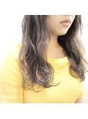 ハイライト忍ばせて透明感UP！