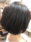 ショートボブ